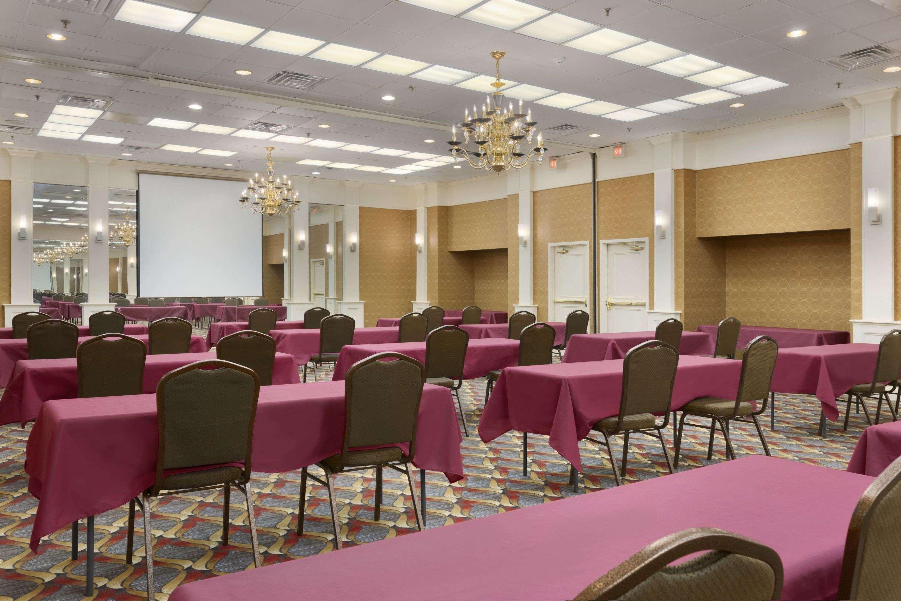 Ramada By Wyndham Rochelle Park Near Paramus Exteriér fotografie